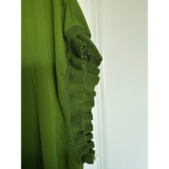 T Tahari Lettuce Edge Popover Blouse, L - Picture 3 of 5